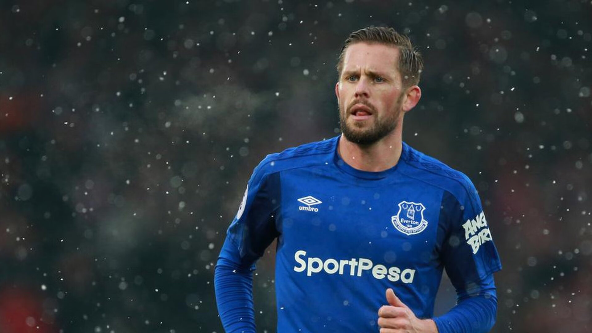 切尔西2-2战平卡拉巴赫，欧冠小组赛未能全取三分，切尔西球星卡